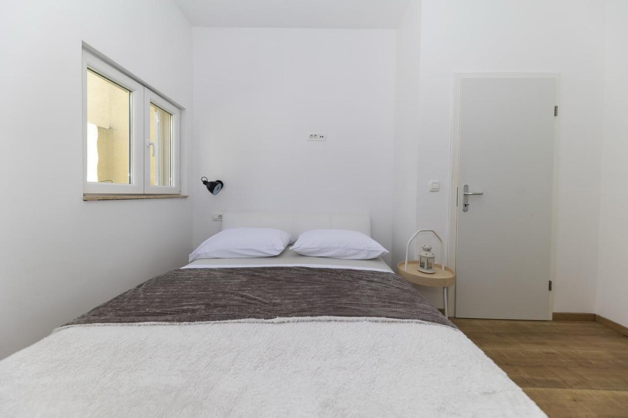 Apartments 23 And 25 With Free Private Parking Задар Экстерьер фото